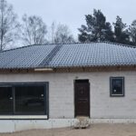 majale paigaldatud pvc aknad enator doors